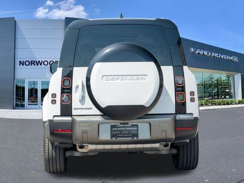 Fuji White 2026 Land Rover Defender P300 S