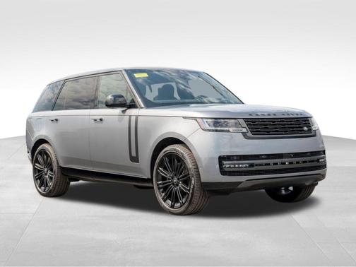 2025 Land Rover Range Rover P530 SE 7 Seat
