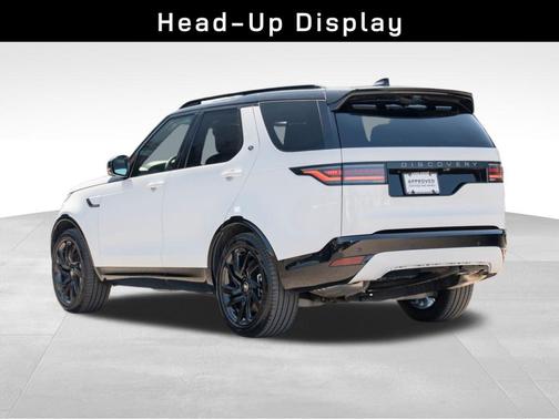 2024 Land Rover Discovery P300 Dynamic SE