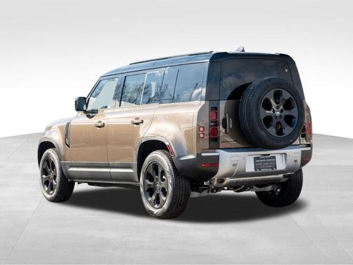2025 Land Rover Defender P400 S