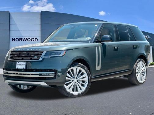 Belgravia Green 2024 Land Rover Range Rover P400 SE