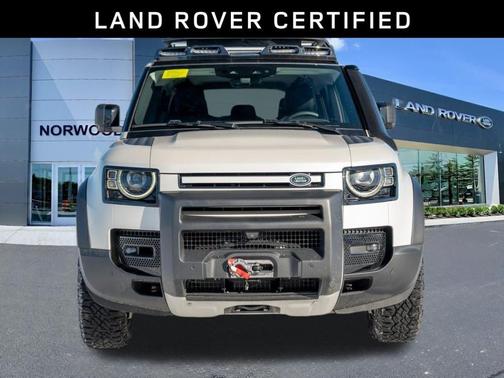 2024 Land Rover Defender P300