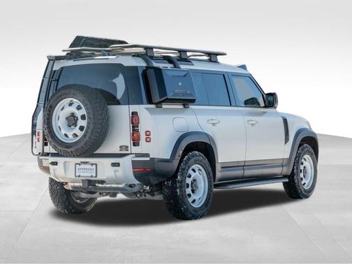 2024 Land Rover Defender P300