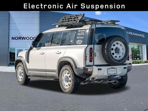 2024 Land Rover Defender P300