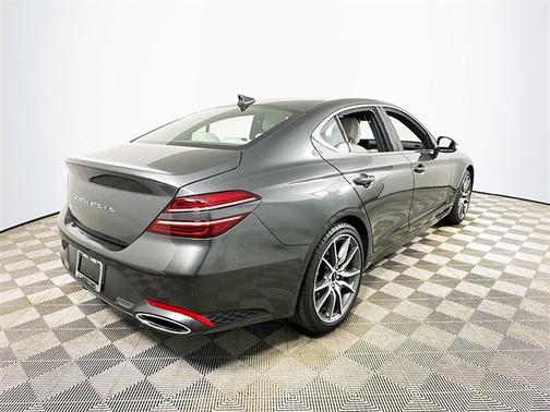 2024 Genesis G70 2.5T