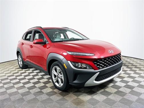 2022 Hyundai KONA SEL