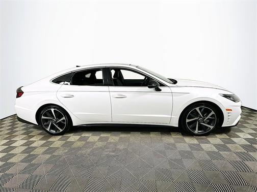2022 Hyundai SONATA SEL Plus