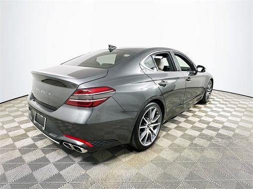 2022 Genesis G70 2.0T