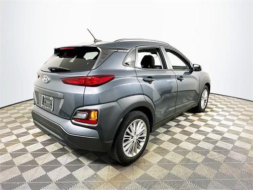 2021 Hyundai KONA SEL