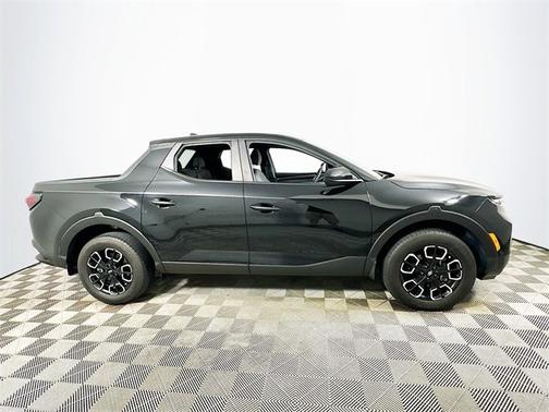 2023 Hyundai SANTA CRUZ SE