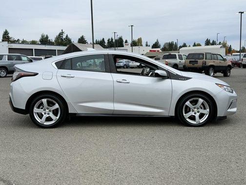 2018 Chevrolet Volt LT