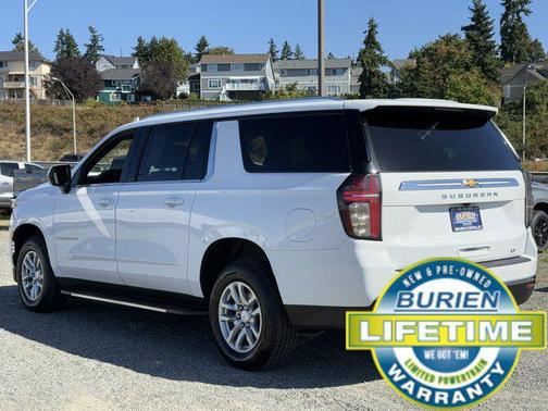 2023 Chevrolet Suburban LT
