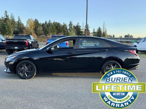 2022 Hyundai ELANTRA SEL