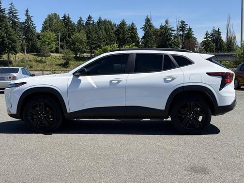 Summit White 2026 Chevrolet Trailblazer LS