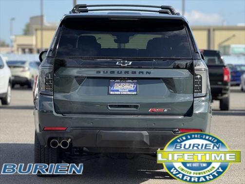 2025 Chevrolet Suburban RST