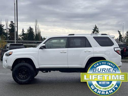 2022 Toyota 4Runner SR5