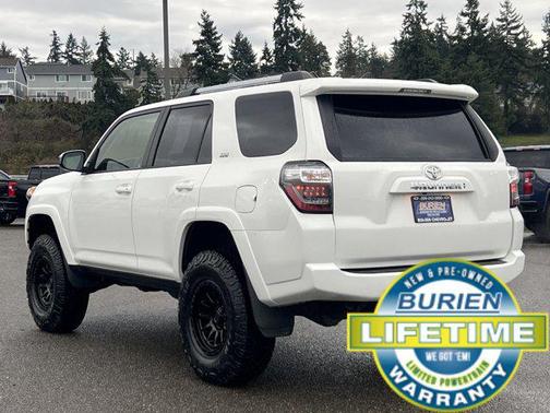 2022 Toyota 4Runner SR5