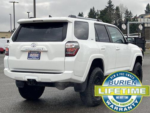 2022 Toyota 4Runner SR5