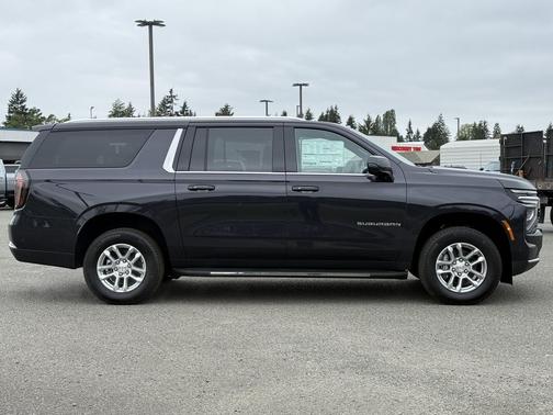 Dark Ash Metallic 2026 Chevrolet Suburban LT