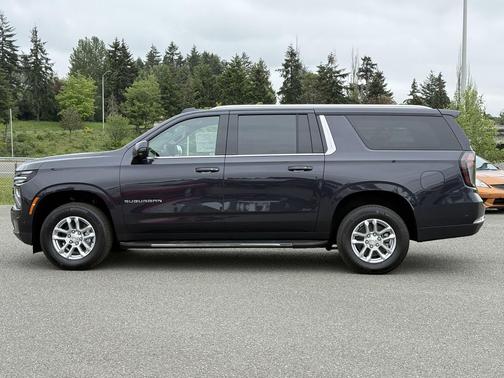 Dark Ash Metallic 2026 Chevrolet Suburban LT