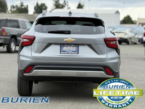 2025 Chevrolet Trax LT