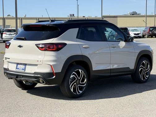 White Sands 2026 Chevrolet Trailblazer RS