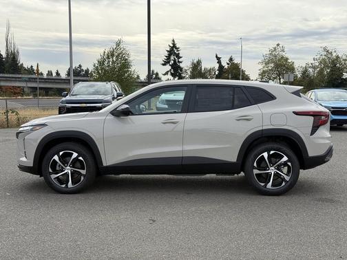 White Sands 2026 Chevrolet Trax FWD 1RS