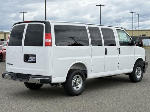 Summit White 2026 Chevrolet Express 2500 LT