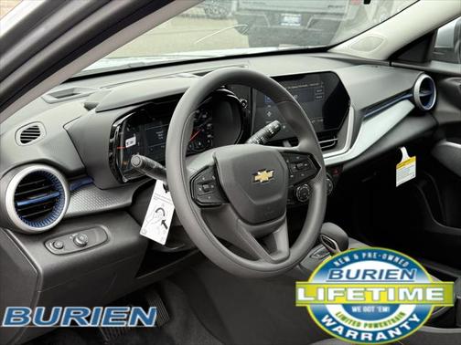 2025 Chevrolet Trax LS