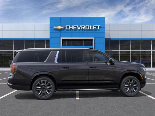 Dark Ash Metallic 2026 Chevrolet Suburban LS