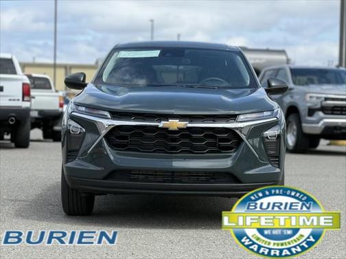 2025 Chevrolet Trax LS