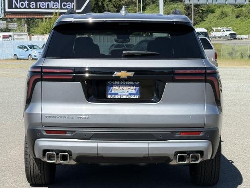 Sterling Gray Metallic 2026 Chevrolet Traverse LT