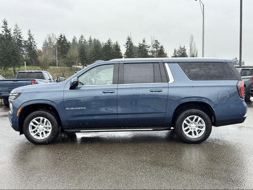 2026 Chevrolet Suburban LS
