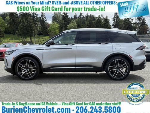 Silver Radiance Metallic Clearcoat 2024 Lincoln Nautilus Premiere