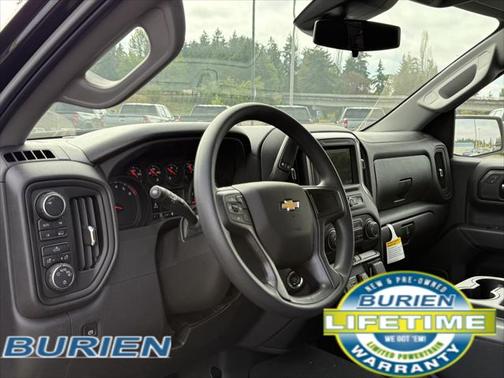 2025 Chevrolet Silverado 1500 Custom