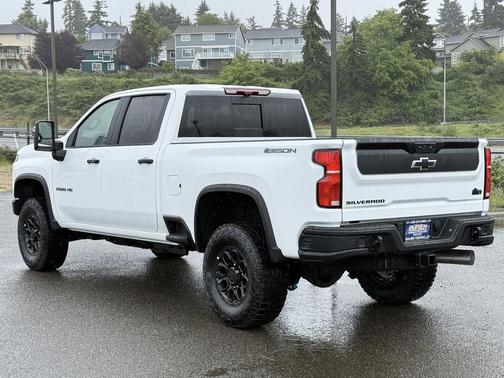 Summit White 2026 Chevrolet Silverado 2500 Crew Cab, Standard Bed, XR2, 4WD