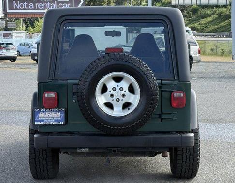 FOREST GREEN 2000 Jeep Wrangler Sport