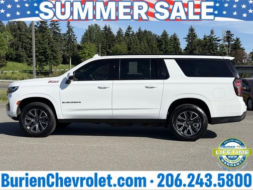 Summit White 2022 Chevrolet Suburban 4WD Z71
