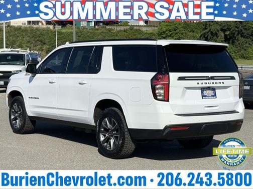 Summit White 2022 Chevrolet Suburban 4WD Z71
