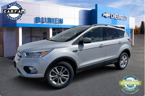 Photo 1 of 31 of 2018 Ford Escape SE