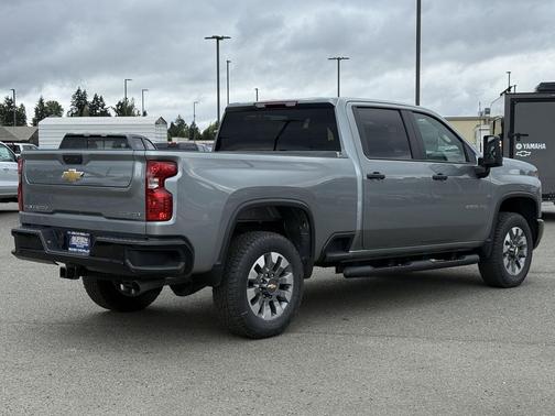 Sterling Gray Metallic 2026 Chevrolet Silverado 2500 Custom