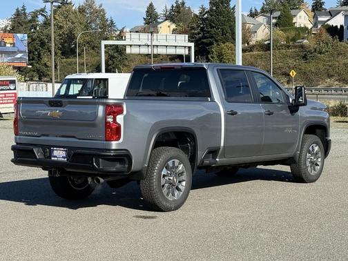 Sterling Gray Metallic 2026 Chevrolet Silverado 2500 Custom