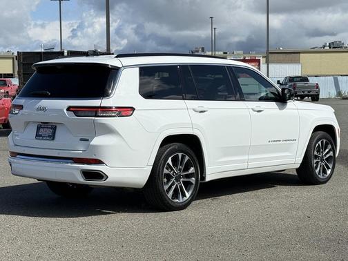 Bright White Clearcoat 2024 Jeep Grand Cherokee L Overland
