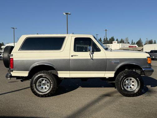 1990 Ford Bronco XLT