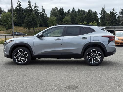Sterling Gray Metallic 2026 Chevrolet Trax FWD 2RS