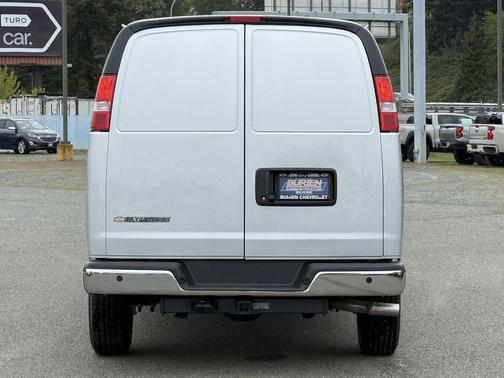Silver Ice Metallic 2026 Chevrolet Express 2500 Work Van