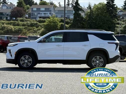 2025 Chevrolet Traverse LT