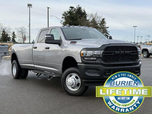 2024 RAM 3500 Tradesman Crew Cab 4x4 8' Box