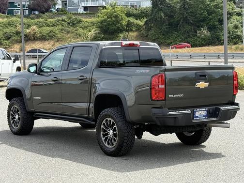 Deepwood Green Metallic 2017 Chevrolet Colorado ZR2