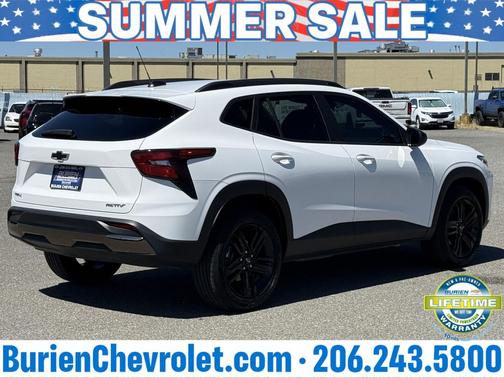 Summit White 2024 Chevrolet Trax FWD ACTIV